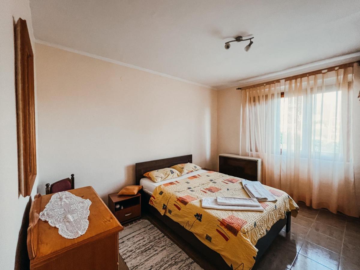 Vladivostok Apartments Tivat Zewnętrze zdjęcie