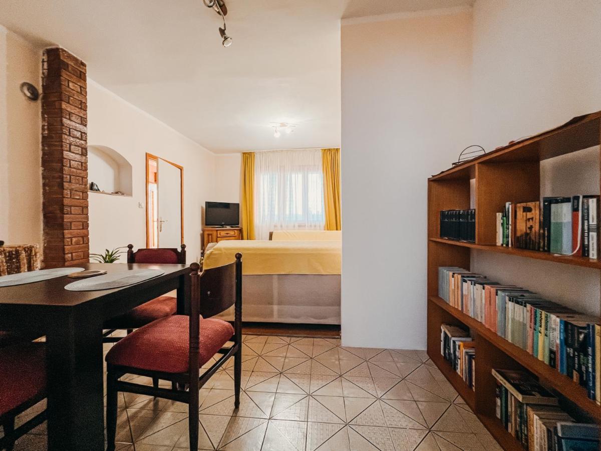 Vladivostok Apartments Tivat Zewnętrze zdjęcie