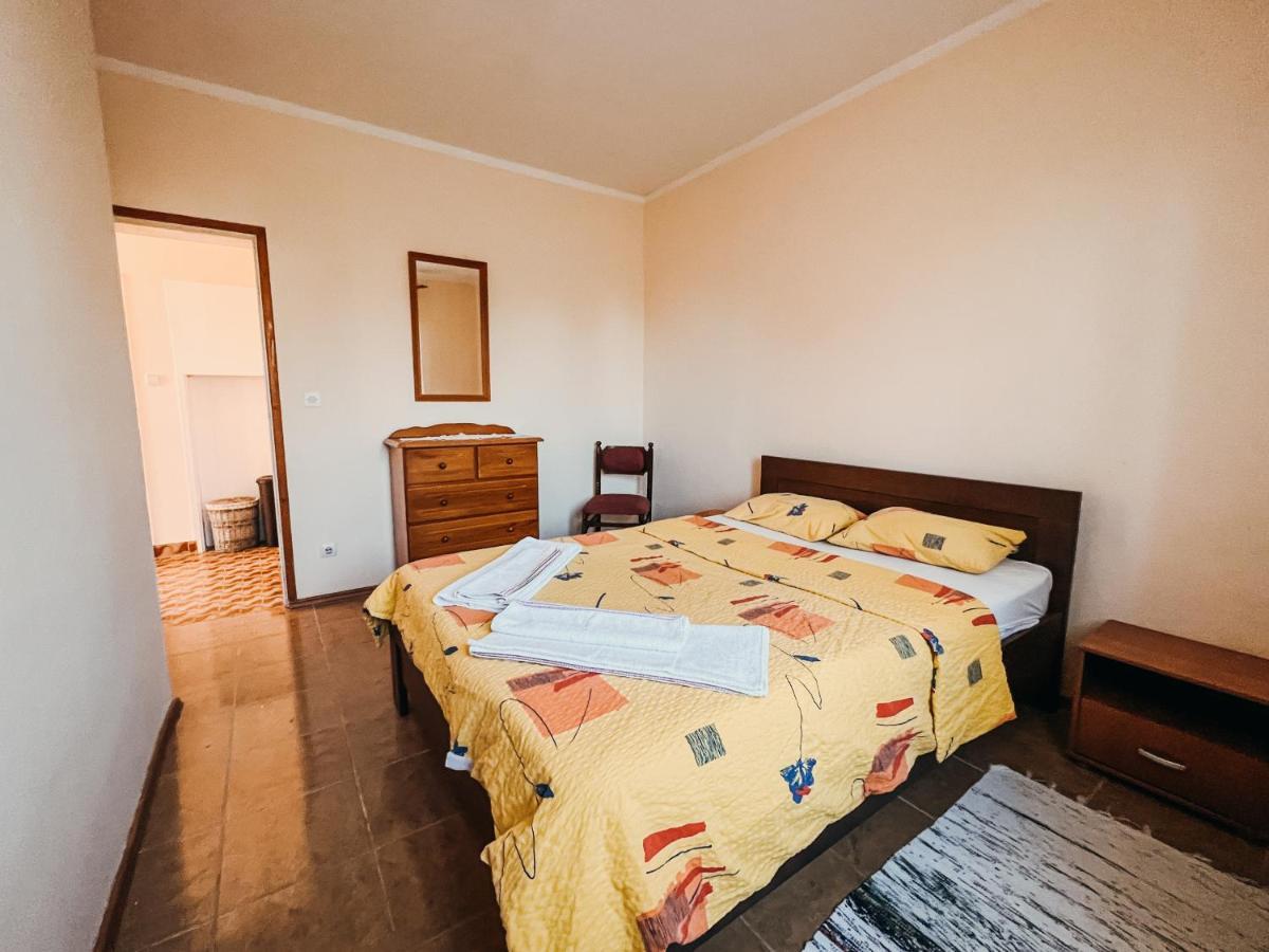 Vladivostok Apartments Tivat Zewnętrze zdjęcie