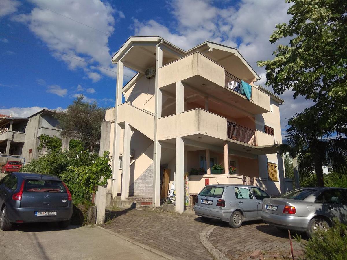 Vladivostok Apartments Tivat Zewnętrze zdjęcie
